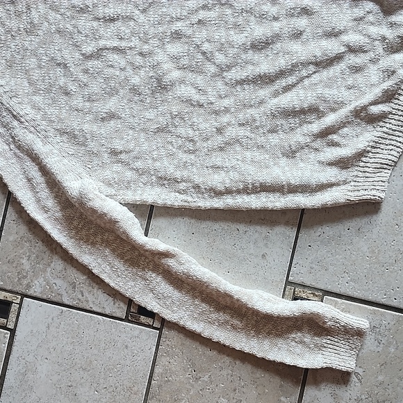 J. McLaughlinBeige Knit Crewneck Sweater Medium - Picture 13 of 16